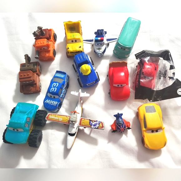 : Mix Lot of 16 Disney Cars & plane, Super wings , tonka truck all with faces - Picture 2 of 16